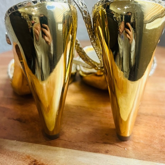 GUESS BY MARCIANO GOLD SNAKESKIN HIGH HEEL SANDALS. ARCHITECTURAL HEEL size 5.5 - Picture 7 of 10